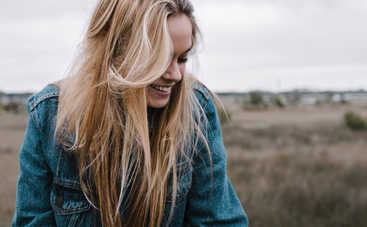 Самые одинокие знаки Зодиака: кому не хватает человеческого тепла?