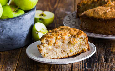 Когда нет времени: ленивый пирог с яблоками и корицей (рецепт)