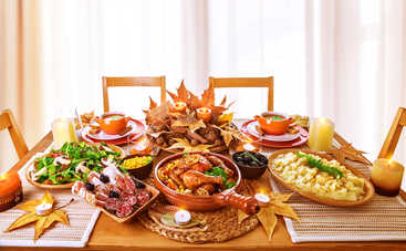 Вы должны попробовать! Слоеный Салат «Северная корона» с крабовыми палочками (рецепт)