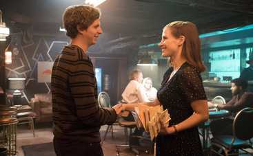 Из лыжницы – в «Принцессу покера»: на «Интере» – премьера фильма о знаменитой авантюристке Молли Блум