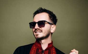 Зірка «Мамо, ваш вихід!» Андрій Черепущак розповів, скільки часу витрачає на приготування їжі та чи користується рецептами