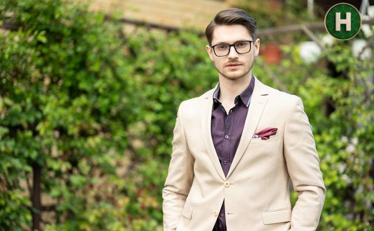 Євген Лісничий розповів, чи відчуває конкуренцію зі своєю дівчиною-акторкою