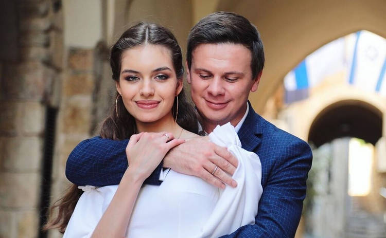 Дмитрий Комаров показал трогательные фото с венчания и рассказал о пополнении в семье