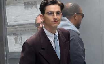 Тімоті Шаламе та Гвінет Пелтроу в авантюрній стрічці «Марті Супрім. Геній комбінацій» – перший трейлер від Green Light Films