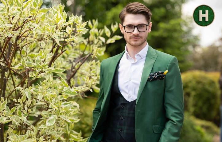 Що подивитися про війну в Україні? Топ-5 стрічок від Євгена Лісничого