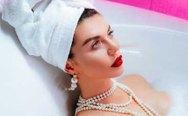 Сексапильная Седокова в бикини прокатилась на квадроцикле