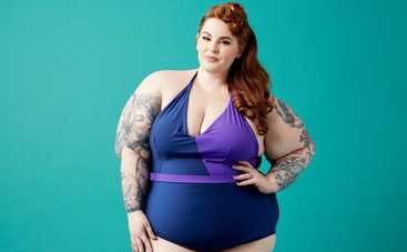 155-килограммовая Тесс Холлидэй показала себя в бассейне с самого смелого ракурса