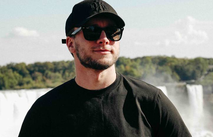 Стендап-комік Тарас Яремій розповів про форс-мажор, який трапився з ним під час виступу