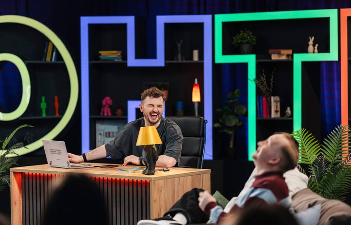 Женя Янович «захопив» соцмережі зі своїм новим YouTube-шоу «КОНТРЛВЕ»