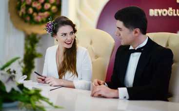 Невеста из Стамбула: смотреть 22 серию онлайн (эфир от 09.07.2019)