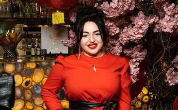 Лала Цукерман: Я не стала лікарем, але працюю з людьми — мій інструмент не скальпель, а слово