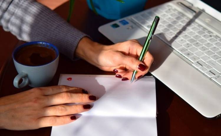 День левши 2019: почему вы должны радоваться, что пишете левой рукой?