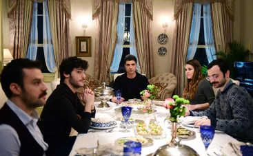 Невеста из Стамбула: смотреть 128 серию онлайн (эфир от 20.09.2019)