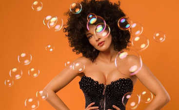 Даша Астафьева раскрыла шокирующий факт из детства: я была лысой, меня называли «короста»