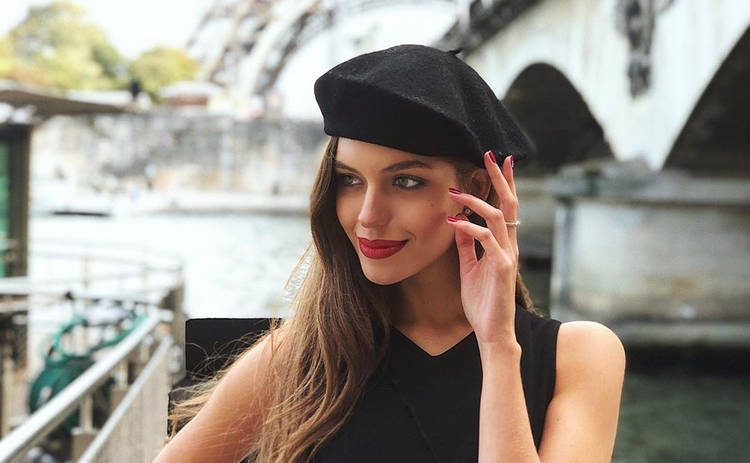 Александра Кучеренко призналась, чем занимается в отсутствие мужа: «Уже месяц не виделись»