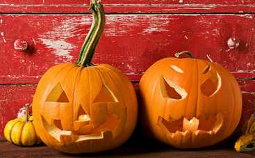 Фаршированные яйца «Призраки» на Хэллоуин (рецепт)