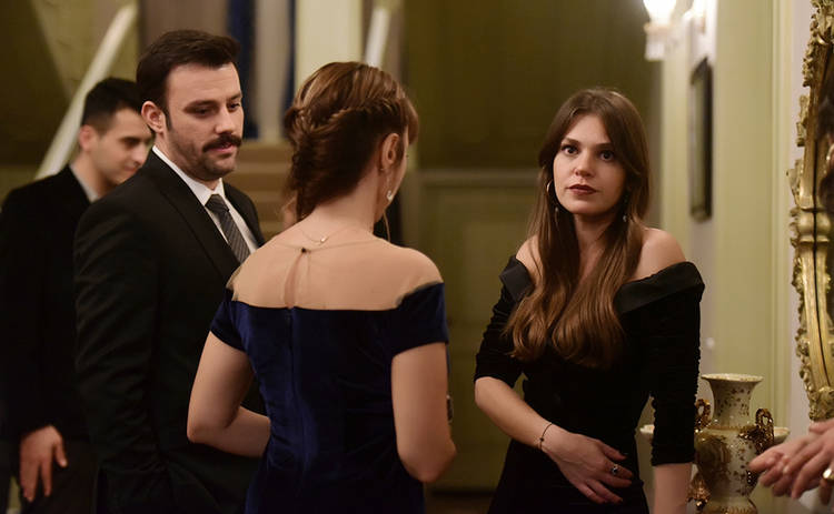 Невеста из Стамбула: смотреть 202 серию онлайн (эфир от 13.11.2019)