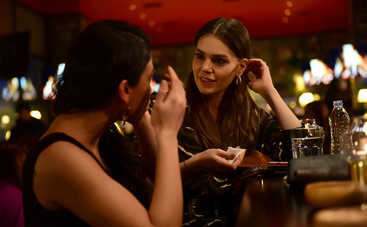 Невеста из Стамбула: смотреть 213 серию онлайн (эфир от 21.11.2019)