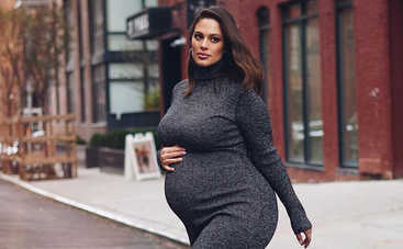 Эшли Грэм снялась обнаженной на последнем месяце беременности