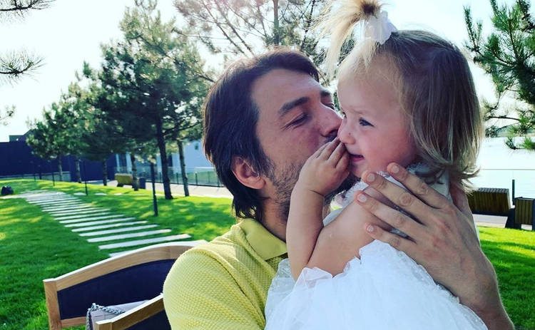Сергей Притула умилил Сеть трогательным видео с двухлетней дочерью