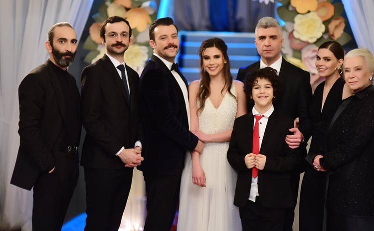 Невеста из Стамбула: смотреть 272 серию онлайн (эфир от 16.01.2020)