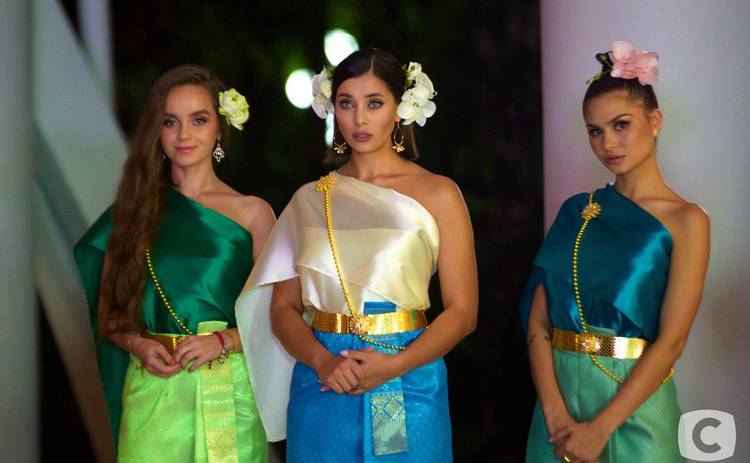 Холостяк-10: восхитительные образы участниц на Церемонии роз в Таиланде
