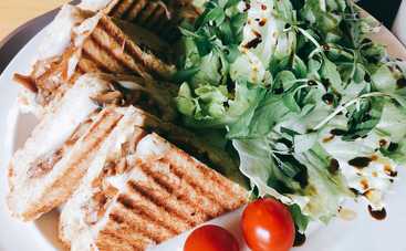 Крок Мадам с соусом бешамель на завтрак (рецепт)