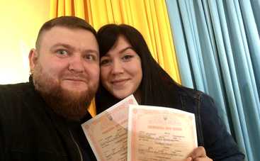 Артист Вар'яти-шоу поделился подробностями свадебной церемонии во время карантина