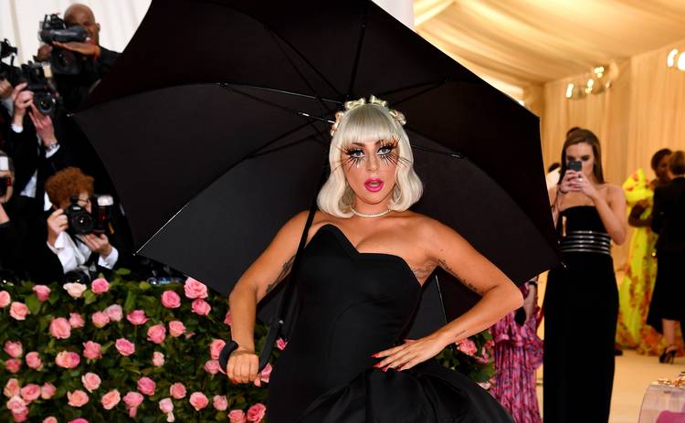 Леди Гага взорвала Сеть снимком без макияжа