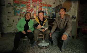 Мир наизнанку-11: Дмитрий Комаров займется спасением популяции панд в Китае