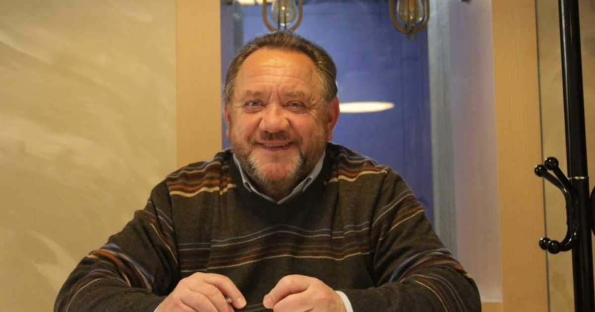 Богдан глазунов актер