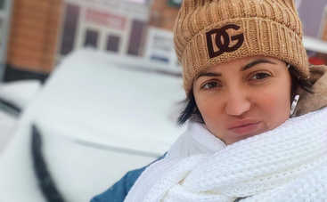 Очень сексуально: Оля Цибульская встретила Новый год в белье и фартуке