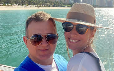 Катя Осадчая и Юрий Горбунов отправились на отдых в ОАЭ ‒ первые фото
