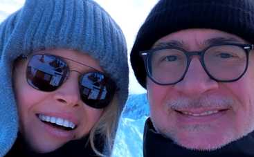 Вера Брежнева с мужем и дочкой покоряет заснеженные горы в Италии и делится яркими фото