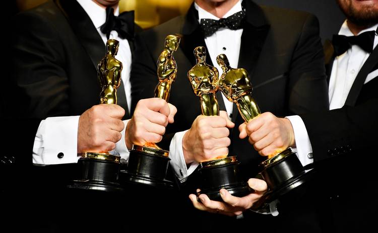 Оскар-2021: стали известны имена ведущих церемонии