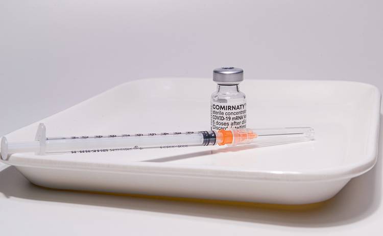 В Pfizer рассказали, придется ли вакцинироваться от коронавируса каждый год