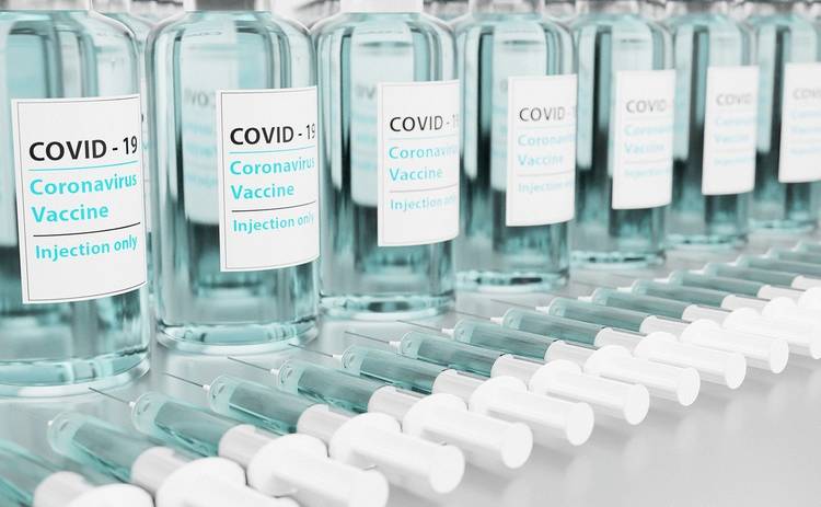 Доктор Комаровский рассказал о противопоказаниях к вакцинации от COVID-19
