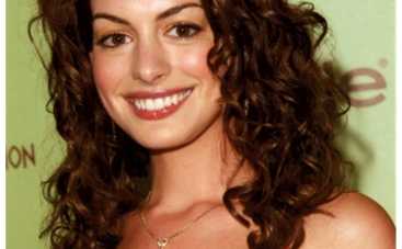 Энн Хэттевей любит и ненавидит