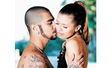 Тимати соблазнил очередную модель