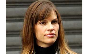 После операции Хилари Сноук "снова в деле"