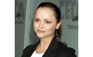 Кристина Риччи хочет помешать собственной смерти