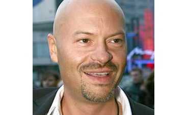 На премьеру "Адмирала" Федор Бондарчук пришел с  "бойцовкими ранами"