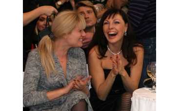 Даша Букина стала брюнеткой