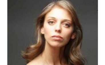 Поклонники у ног кумира