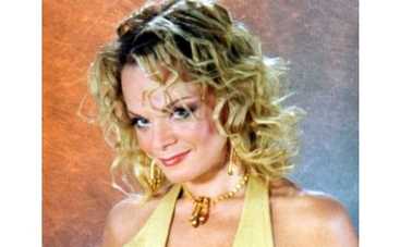 Лариса Долина осталась без крыши над головой