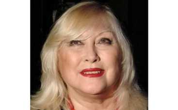 Ирина Мирошниченко готовит себя в писатели