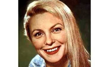 В эти выходные умерла Вия Артмане