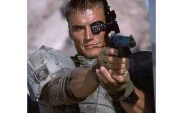 "Универсальный солдат"  в  России