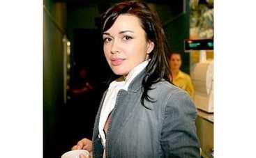 Заворотнюк замужем, но без работы