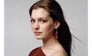 Энн Хэтэуэй – взбалмошная невеста